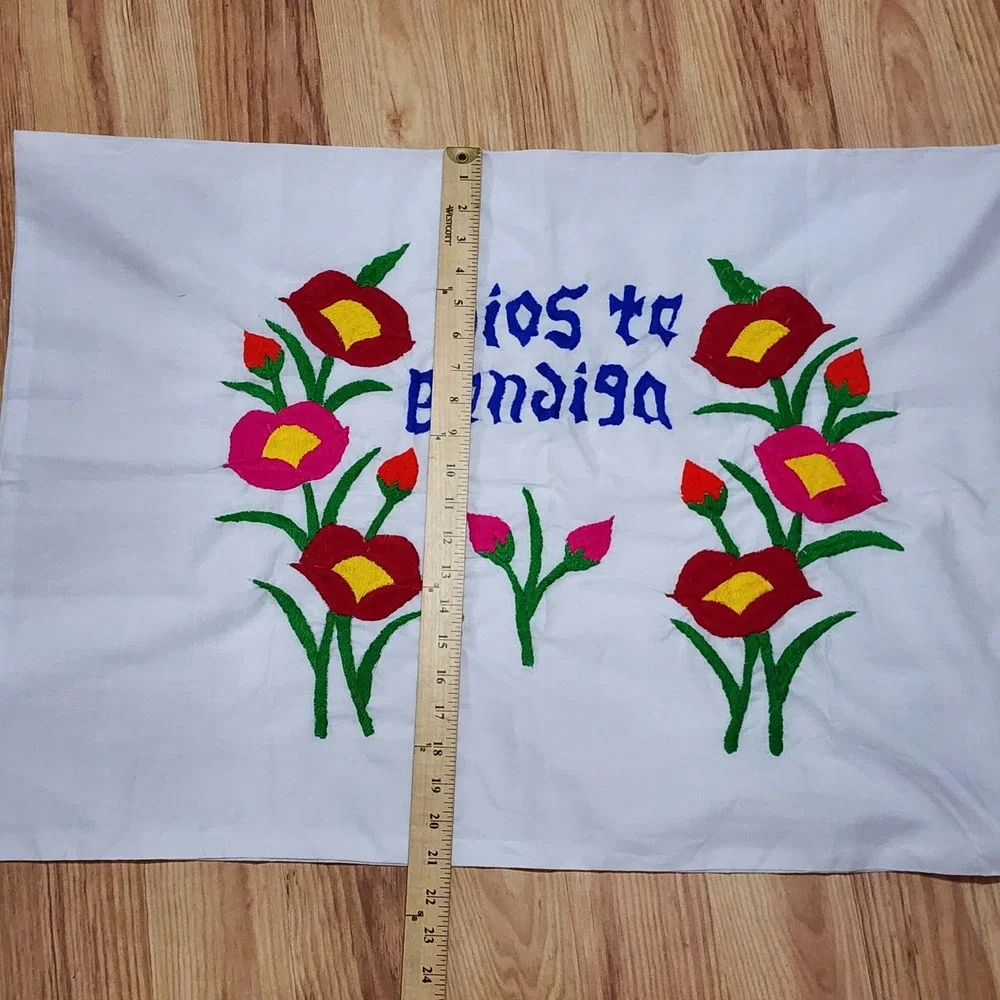 Vintage Hand Embroidered Dios Te Bendiga Floral Pillowcase Spanish Blessing